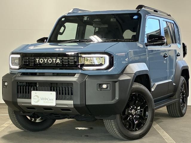 Toyota LAND CRUISER FJ 2026 — фото автомобиля