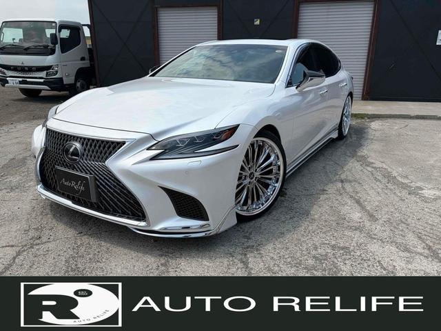 Lexus LS 2017 — фото автомобиля 1