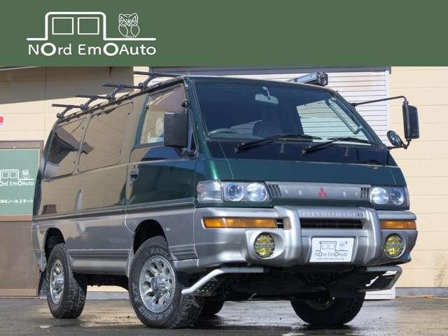 Mitsubishi DELICA STAR WAGON 1999 — фото автомобиля