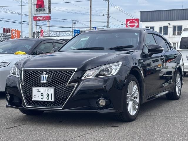 Toyota CROWN HYBRID 2014 — фото автомобиля 1