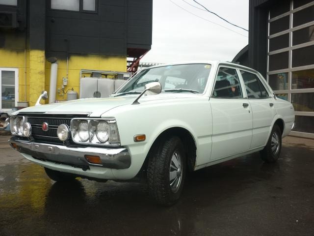 Toyota CORONA 1975 — фото автомобиля