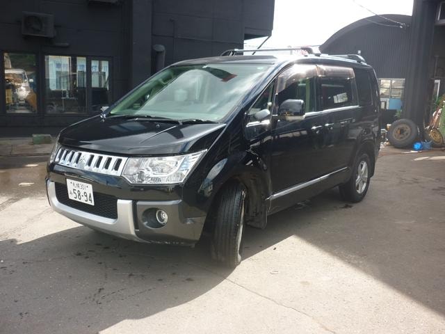 Mitsubishi DELICA D:5 2009 — фото автомобиля