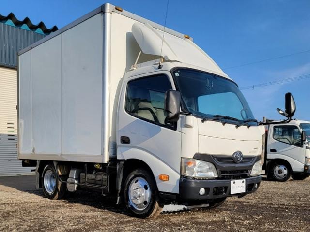 Toyota DYNA TRUCK 2012 — фото автомобиля