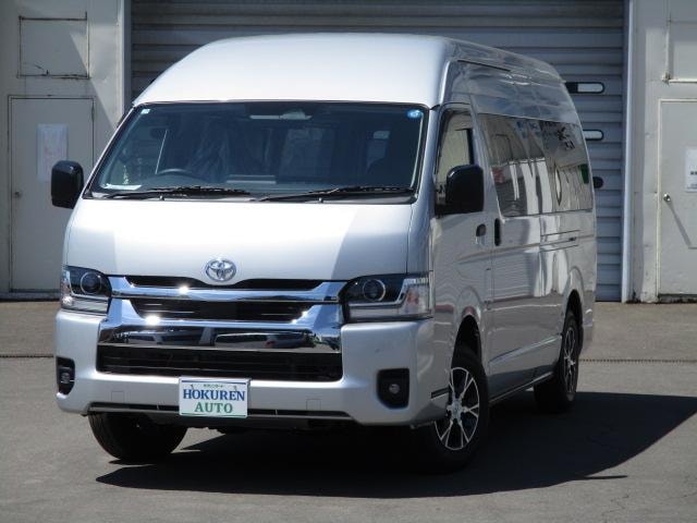 Toyota HIACE VAN 2026 — фото автомобиля