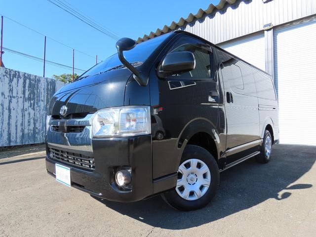 Toyota HIACE VAN 2019 — фото автомобиля