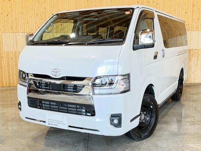 Toyota HIACE VAN 2026 — фото автомобиля