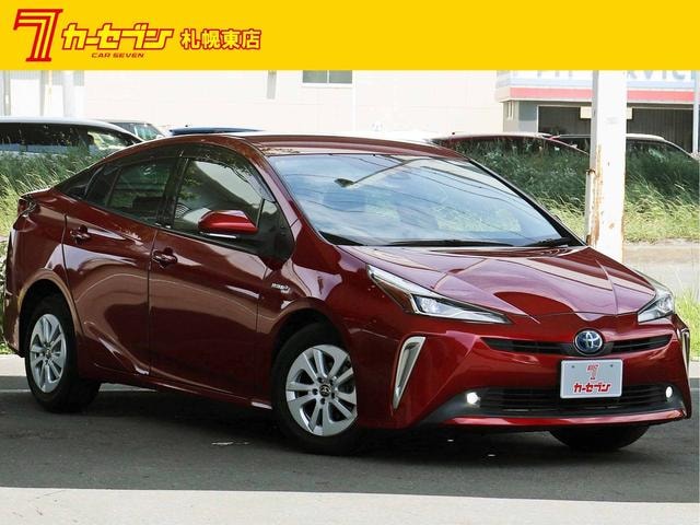Toyota PRIUS 2019 — фото автомобиля 1