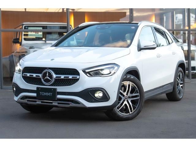 Mercedes Benz GLA-CLASS 2022 — фото автомобиля