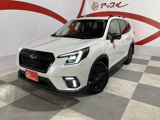 Subaru FORESTER 2023 — фото автомобиля 1