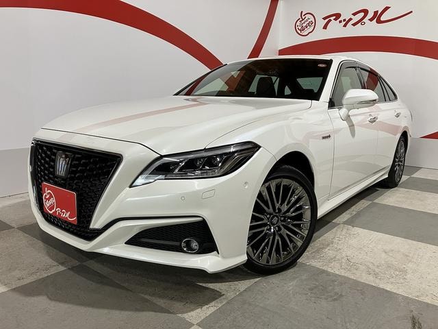Toyota CROWN HYBRID 2018 — фото автомобиля