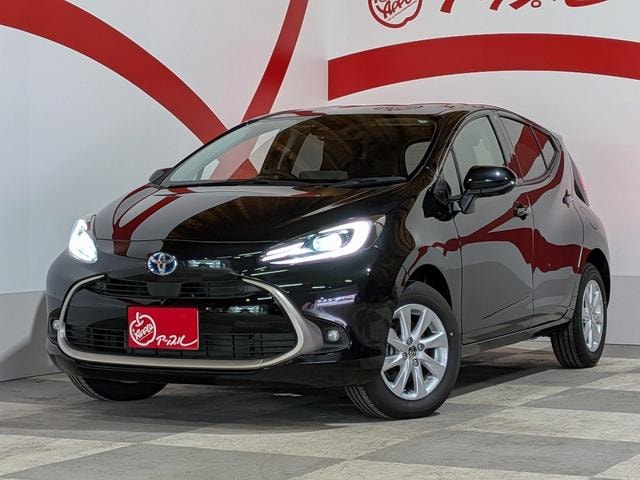 Toyota AQUA 2024 — фото автомобиля 1