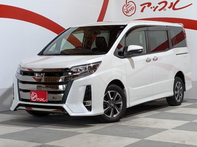 Toyota NOAH 2019 — фото автомобиля 1