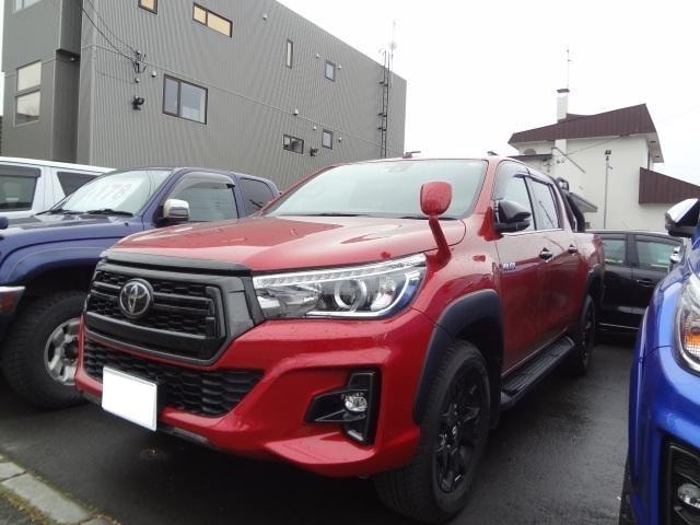 Toyota HILUX 2019 — фото автомобиля