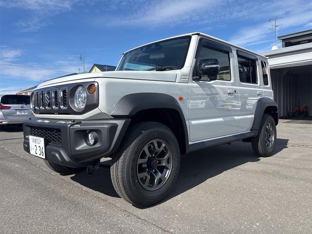 Suzuki JIMNY NOMADE 2026 — фото автомобиля