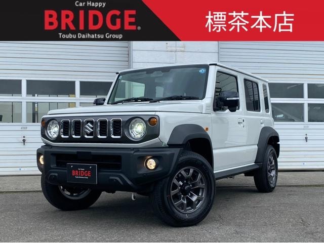 Suzuki JIMNY NOMADE 2026 — фото автомобиля