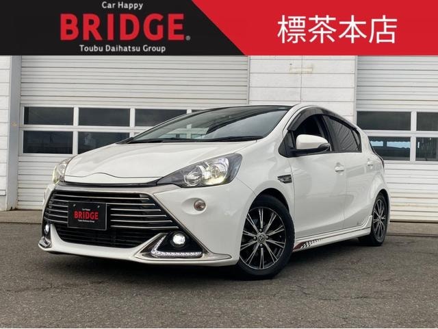 Toyota AQUA 2015 — фото автомобиля