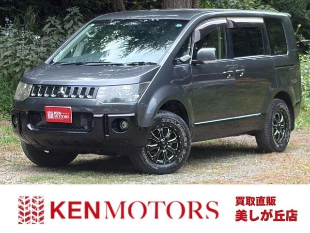 Mitsubishi DELICA D:5 2018 — фото автомобиля 1