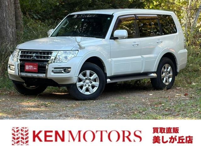 Mitsubishi PAJERO 2017 — фото автомобиля