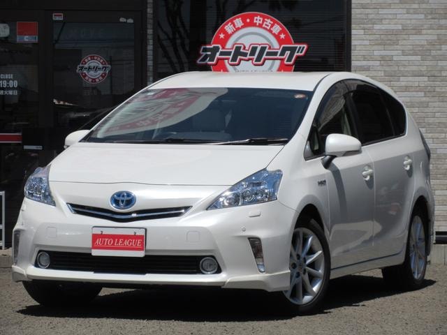 Toyota PRIUS ALPHA 2013 — фото автомобиля 1