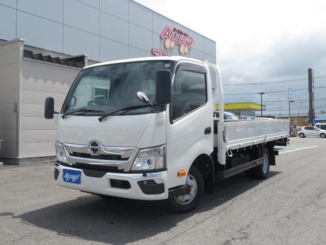 Hino DUTRO 2026 — фото автомобиля