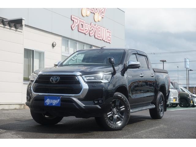 Toyota HILUX 2022 — фото автомобиля 1