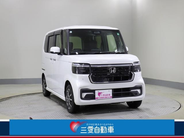 Honda N-BOX CUSTOM 2024 — фото автомобиля 1