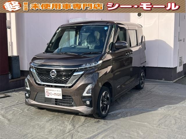 Nissan ROOX 2022 — фото автомобиля 1