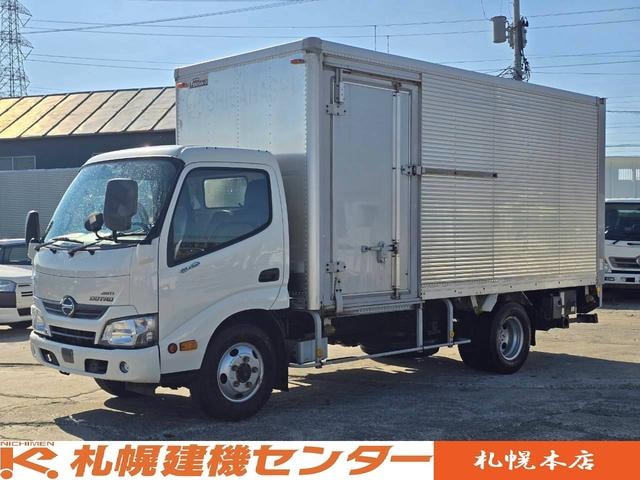 Hino DUTRO 2018 — фото автомобиля 1