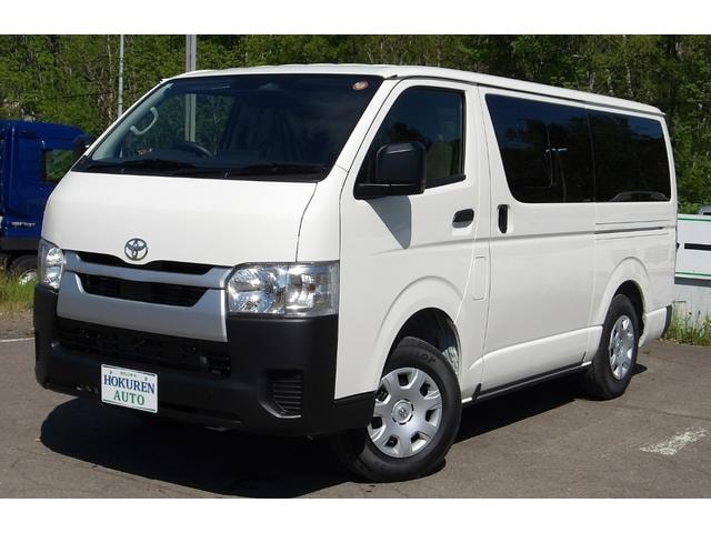 Toyota HIACE VAN 2026 — фото автомобиля 1