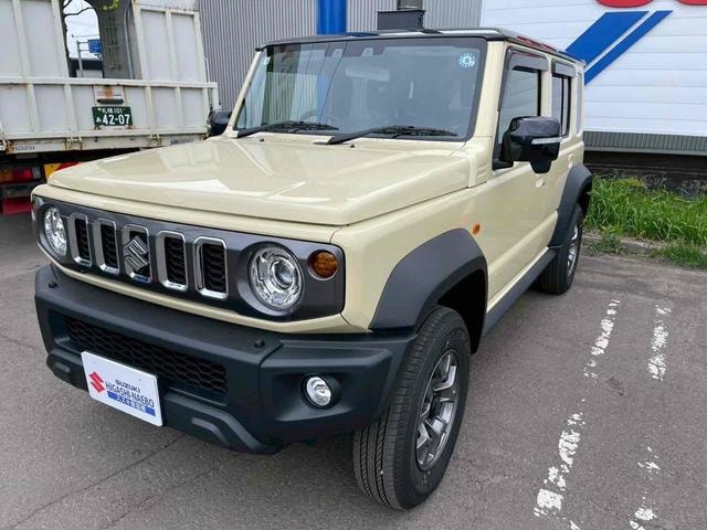 Suzuki JIMNY NOMADE 2026 — фото автомобиля