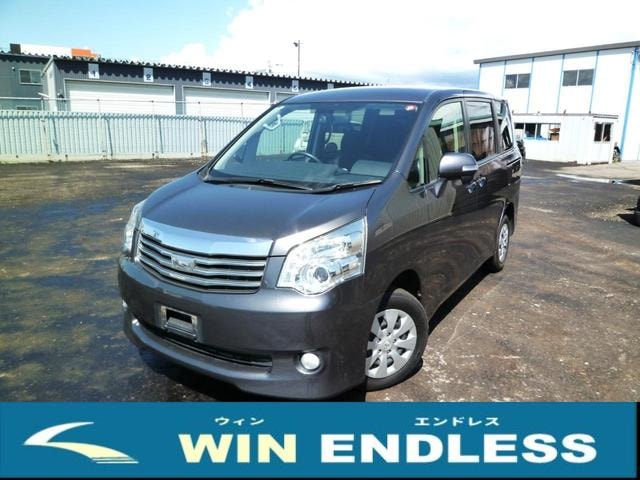 Toyota NOAH 2010 — фото автомобиля 1