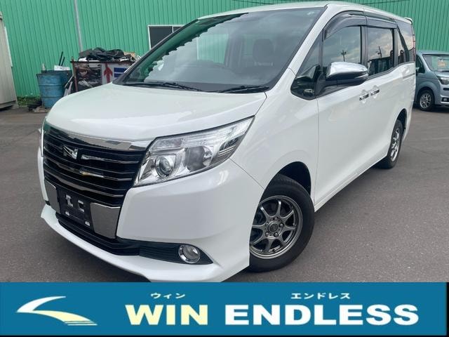 Toyota NOAH 2015 — фото автомобиля 1