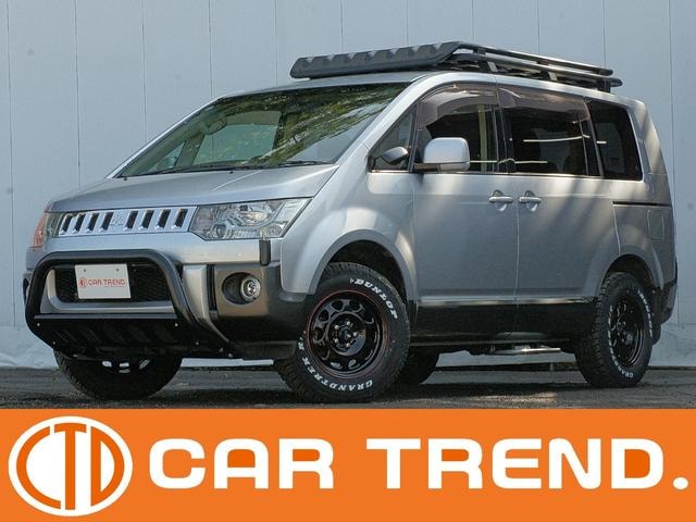 Mitsubishi DELICA D:5 2013 — фото автомобиля