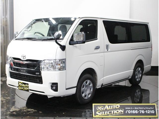 Toyota HIACE VAN 2025 — фото автомобиля