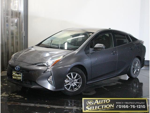 Toyota PRIUS 2016 — фото автомобиля 1