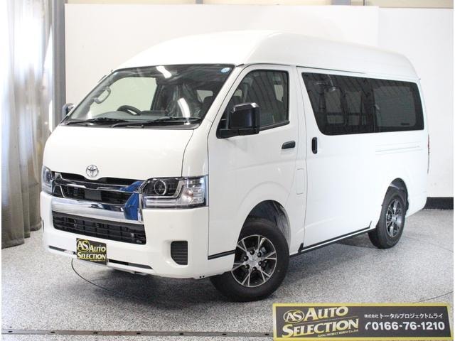 Toyota HIACE VAN 2026 — фото автомобиля