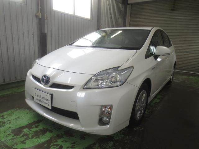 Toyota PRIUS 2010 — фото автомобиля 1