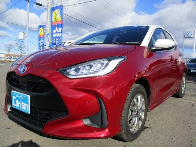 Toyota YARIS 2020 — фото автомобиля