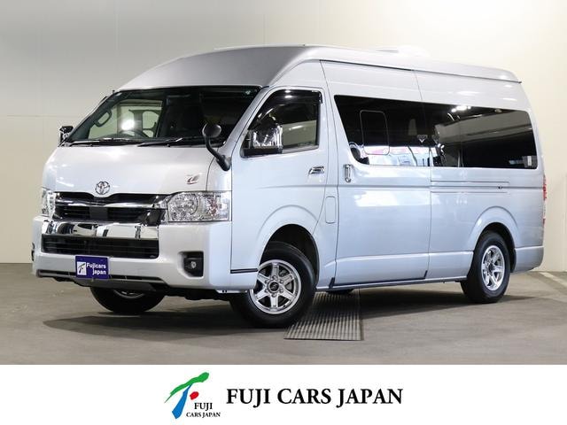Toyota HIACE VAN 2024 — фото автомобиля 1