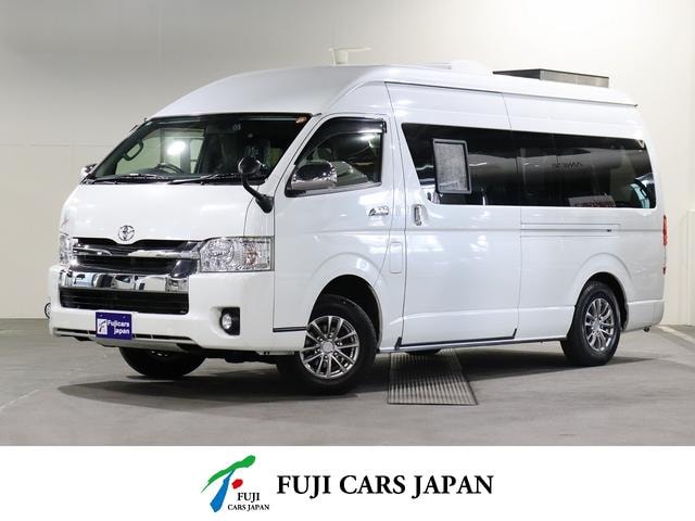 Toyota HIACE VAN 2017 — фото автомобиля