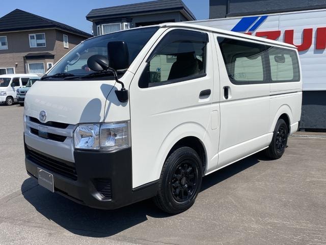 Toyota HIACE VAN 2019 — фото автомобиля 1