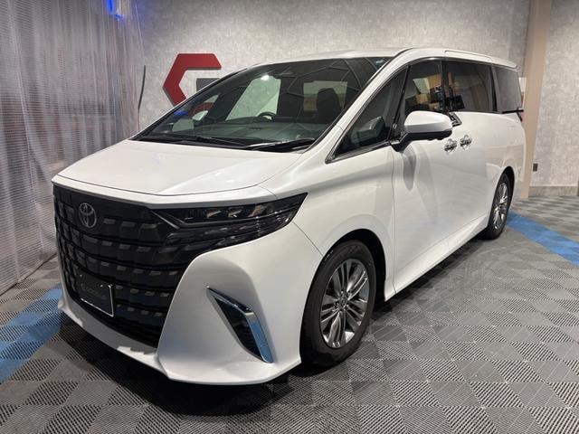 Toyota ALPHARD 2026 — фото автомобиля