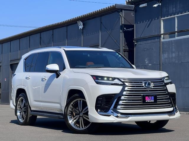 Lexus LX 2023 — фото автомобиля