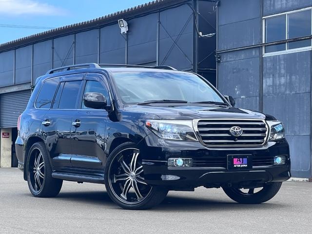 Toyota LAND CRUISER 2008 — фото автомобиля