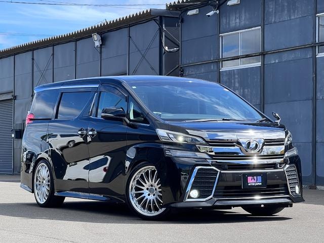 Toyota VELLFIRE 2015 — фото автомобиля 1