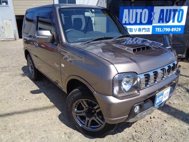 Suzuki JIMNY 2013 — фото автомобиля 1