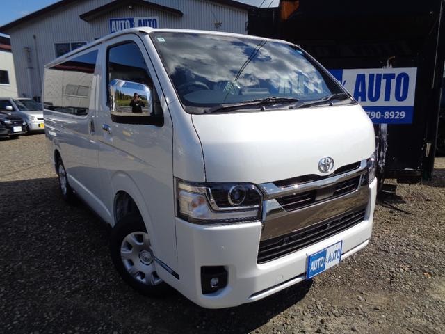 Toyota HIACE VAN 2026 — фото автомобиля