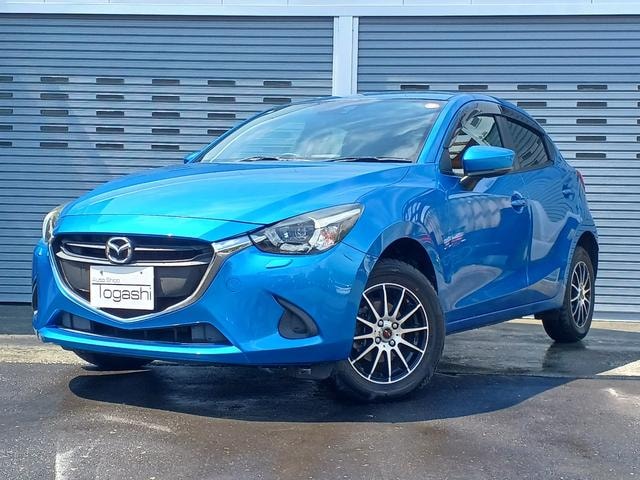 Mazda DEMIO 2017 — фото автомобиля 1