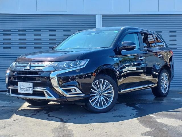 Mitsubishi OUTLANDER PHEV 2019 — фото автомобиля