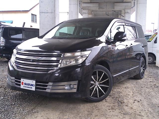 Nissan ELGRAND 2011 — фото автомобиля